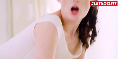 Lucky Lutro - Curvy Step sister Makes Step-brother Hard During Oil Massage