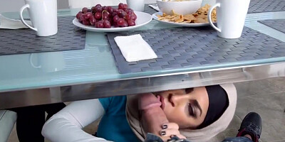 Two Muslim Arabs With Big Tits In Hijab Get Laid In Threesome With Julianna Vega And Mia Khalifa