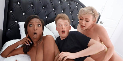 Prankster Gets A Pussy Sandwich / 7.7.2022 - Jimmy Michaels, Dee Williams And Daya Knight