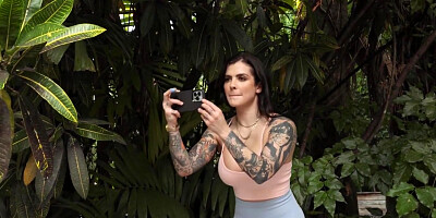 Keishas Anal Picnic With Vivianne Desilva And