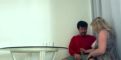Bored college student needs a way to concentrate
