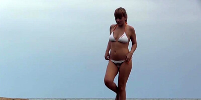 ESTUDIOS CIMA Spanish Lesbians on the beach