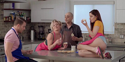 Nina Dee And Vanna Bardot In Family Orgy