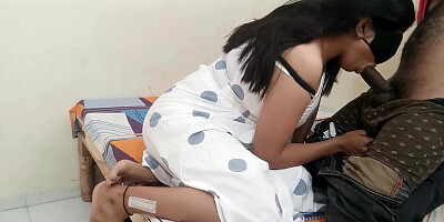 Porn Dekh rhe Bhai Ke samne Kapde Change Karne par Bahan ki huyi Damdar Chudai