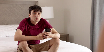 Embarrassed Chloe Temple confesses to Stepbro, Im Addicted to CUM....Like.. Creampies - S7:E6