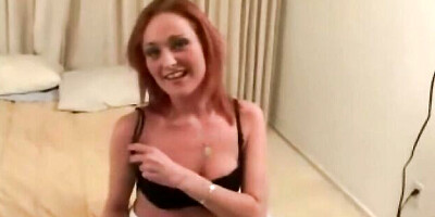 Smiling pornstar - blowjob sex - Premium GFs