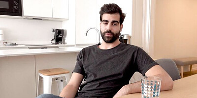 Hunt4k - under table smut