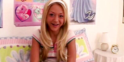 Magical Lexy's masturbate clip