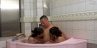 386 Girls Who Love Sex Sex With Girls Who Love Sex And Money Until The Morning! Miho Tomii Sakura Tsuji
