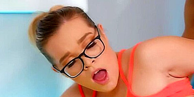 Katie Kush - Flexible And Thicc