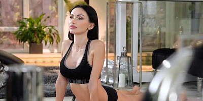 Shalina Devine and Sasha Rose pleasure the BWC in POV
