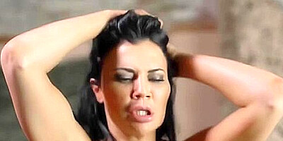 Jasmine Jae, Monique Alexander, Stella Cox, Danny D Cock Of Duty: A Xxx Parody / 3.11.2016