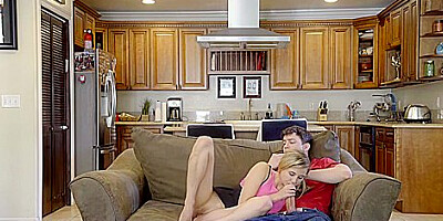 Brandi Love And Carolina Sweets In Step mom Takes Charge - S8:e8