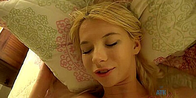 Kenzie Reeves In Kenzie Wants You Alone In Your Room