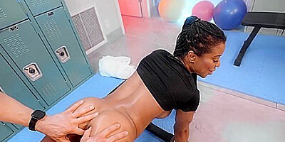 Kira Noir, Xander Corvus - Hot And Heavy