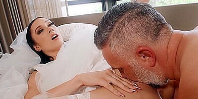 Jasmin Luv In Jazmin Luv - Runaway Bride Needs Dick