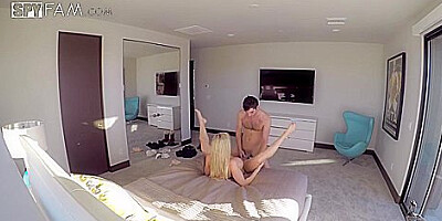 Elsa Jean And Brandi Love In Stepmom Plays With Gamer Stepson’s Joystick