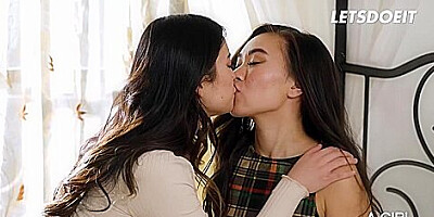 Kinky Lesbians Chloe Temple Lulu Chu & Kimmy Kimm Love To Squirt A Lot