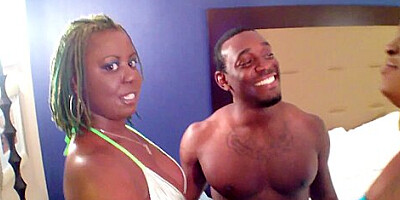 Poizon Ivy Shares A Bbc With Lisa Rivera