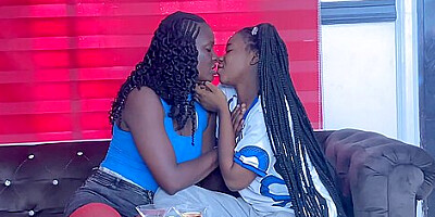 Old School Lesbian Friends Fuck And Suck Each Other Again