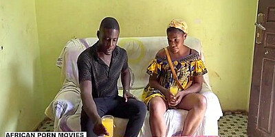 The Banana Seller And Her Customer At The Corner Of The Street, A Meeting, A Story, A Hot Sex On The Side Of The Road In The Presence Of Passers-by 12 Min