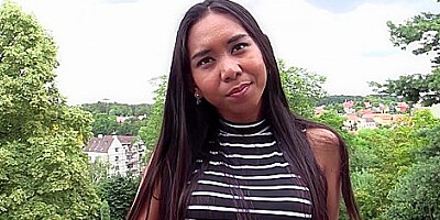 Beautiful Indonesian Killa Raketa Masturbates And Reaches Wild Orgasms