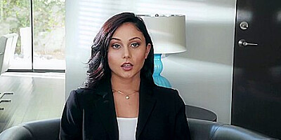 Ariana Marie, Johnny Sins The Perfect Applicant: 1 / 7.2.2018