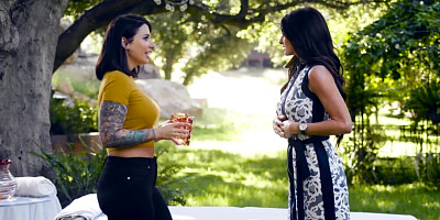 Ivy Lebelle is eaten out by Silvia Saige while outdoors