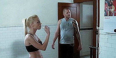 Raven Alexis - Body Heat - Scene 2
