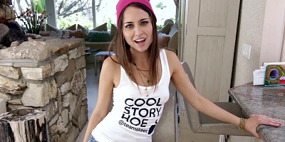 Petite teen Riley Reid gets fucked