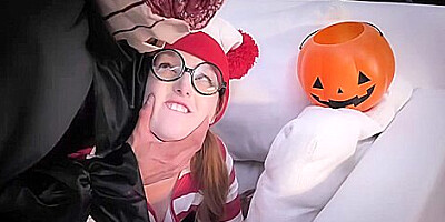 Cleo Clementine And Quinton James - Trick Or Treat Pussy Teasing