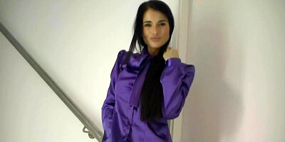 Brunette beauty loves her big dildo