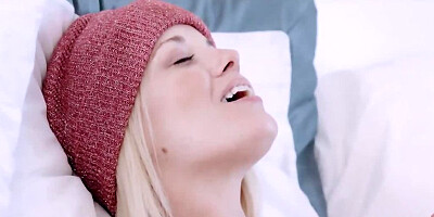 Skinny blonde hottie moans in interracial lesbian action