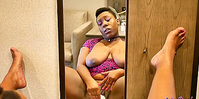 Sexy Ebony Bbw Mirror Squirting Session