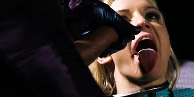 Superheroine overpowers villains by taking care of their dicks