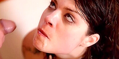 Lucia Love - Swimming Lesson - How To Lecture A Wild Slave In A Bathtub