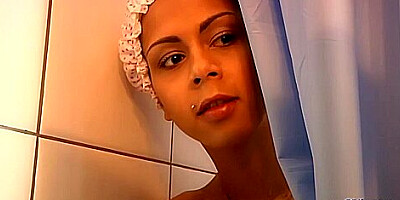 Isabella Chrystin - Nice Toothbrush