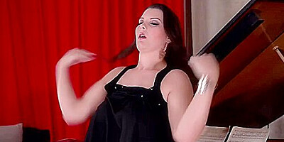 Toni Summers In A Delightful Date With Her Toy - Curvy Brits Sultry Solo Scene - Cherry Blush