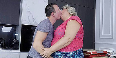 Curvy Granny Fucking 10