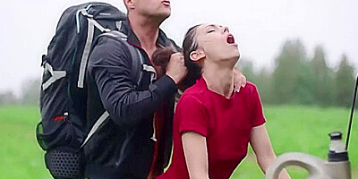 Strong Tourist Fucks A Hottie In Need In The Middle Of Nowhere - Arwen Gold