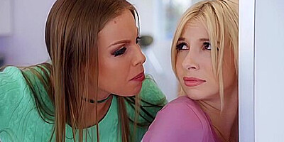 Britney Amber, Kenzie Reeves Easter Dinner At Stepmoms / 21.4.2019