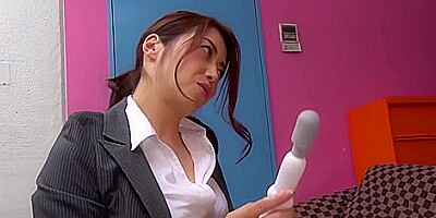 Door-to-door Lovemaking Toy Saleswoman 1