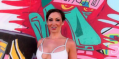 Yasmin Scott - Facial Surprise For Busty Australian Babe Who Sucks Spanish Cock In Public