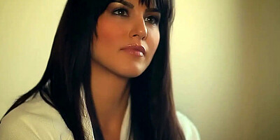 Amazing Sunny Leone with her perfect tits