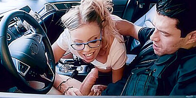 Britney Amber, Jessy Jones, Xander Corvus Cops And Knobbers / 17.8.2017