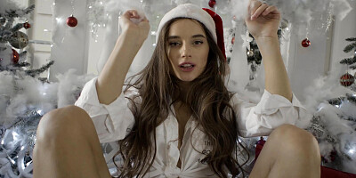 Sexy Christmas with babe Gloria Sol for Nudex