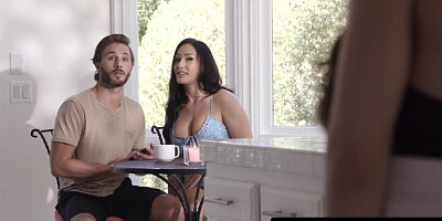 Spencer Bradley and Jennifer White fucked by Lucas