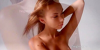 Karina Sensual Motion