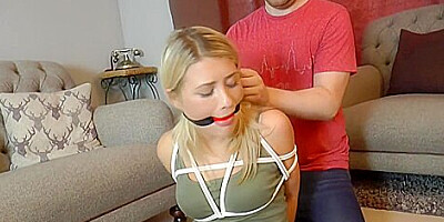 Lolas Bondage Bet 720p