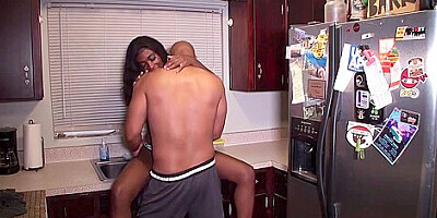 Paris Dry Humps Her Roommate